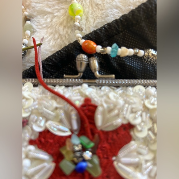 Mary Frances Small White Beaded With Sequins And Leather Bag - Picture 4 of 10
